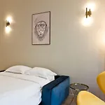 Pick A Flat\'S Apartment Near Montmartre - Rue De Navarin